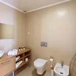 Funfactory House נאזרה