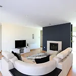 בית נופש Funfactory House נאזרה
